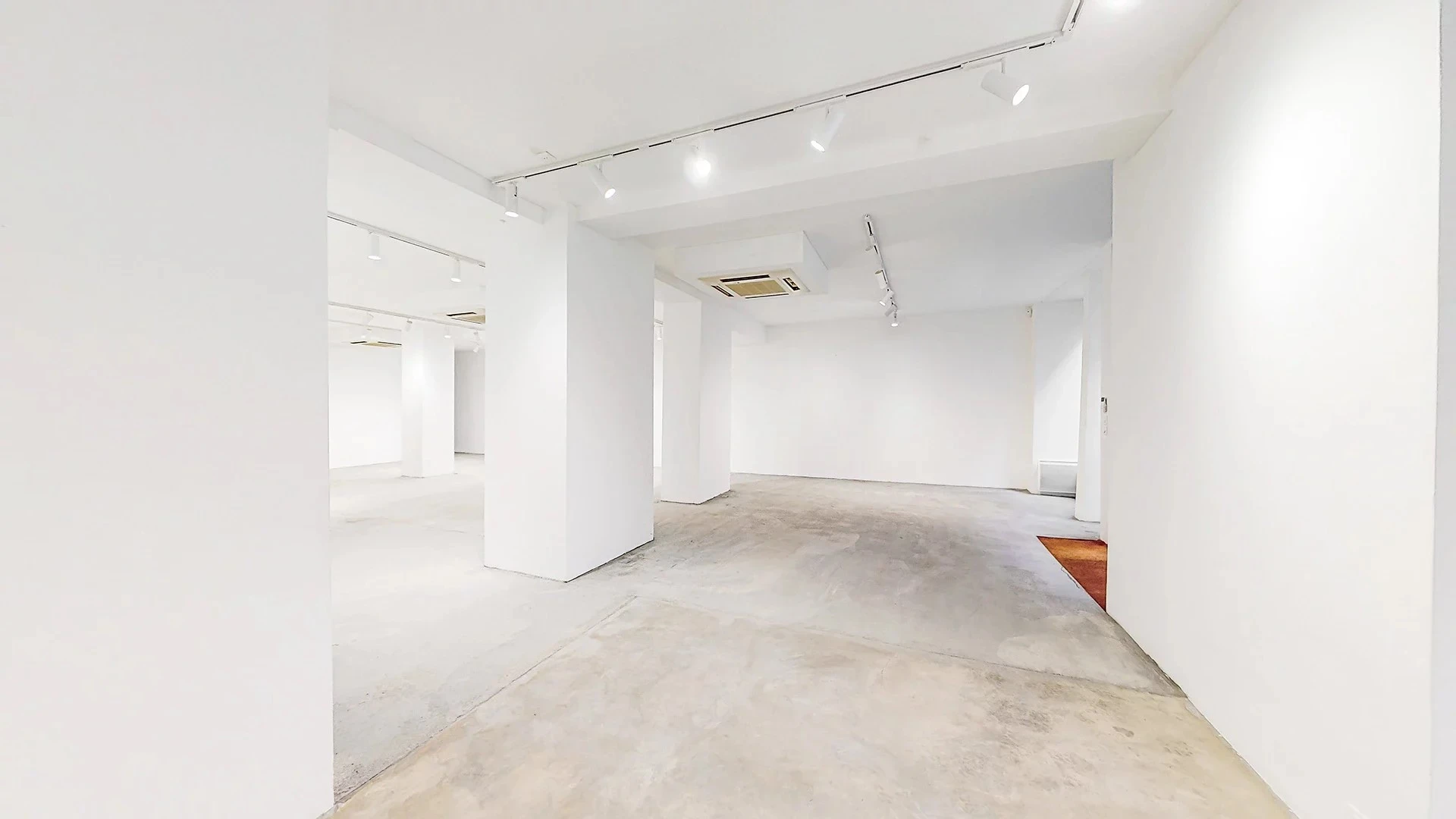 Capital Showroom - Photo 8