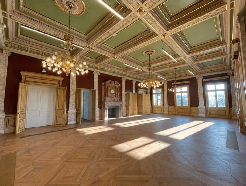 L'Hôtel Prestige - Photo 1