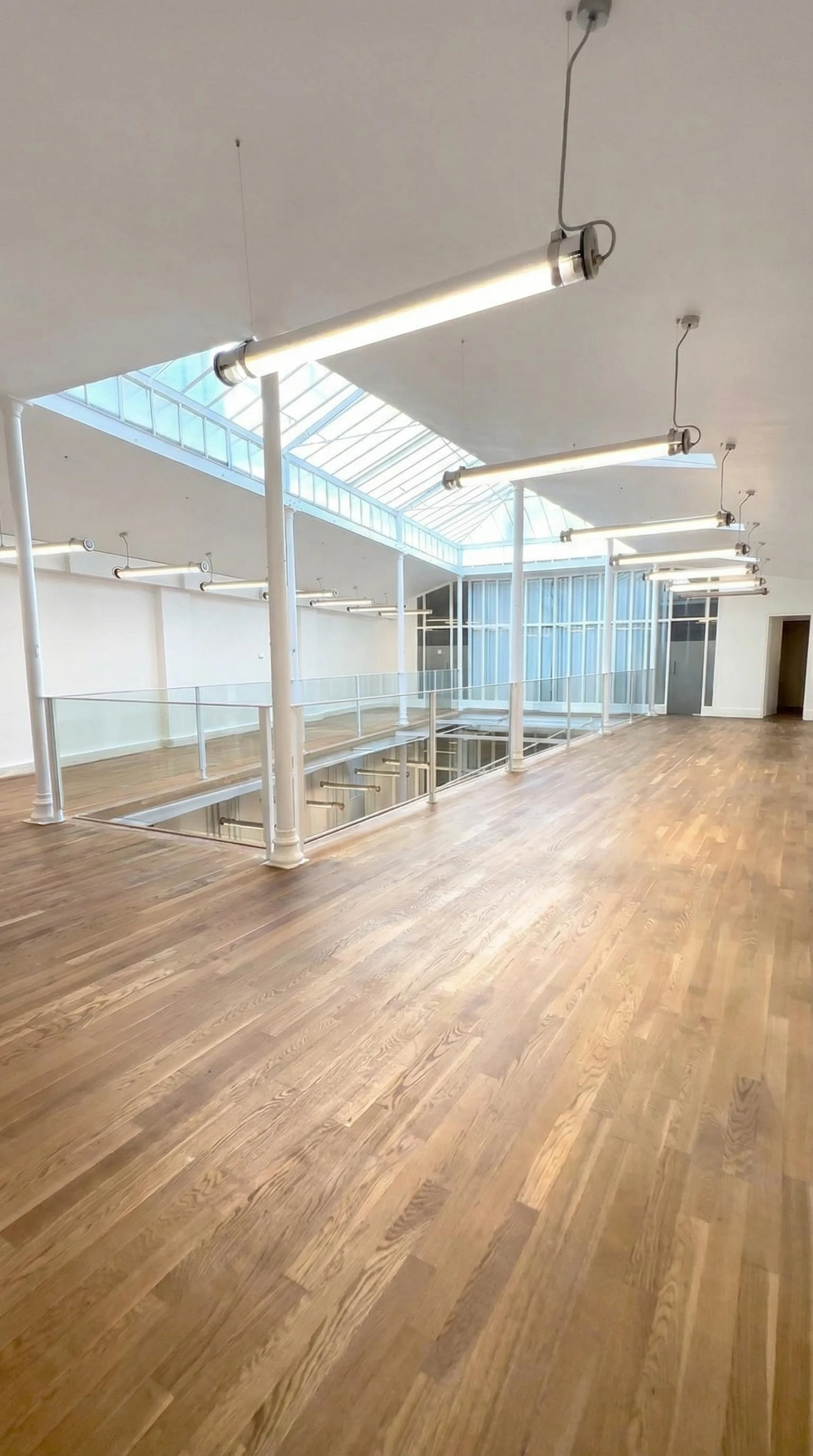République Showroom - Photo 2