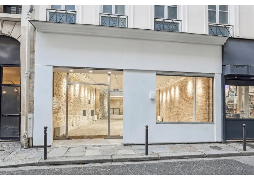 Showroom 23