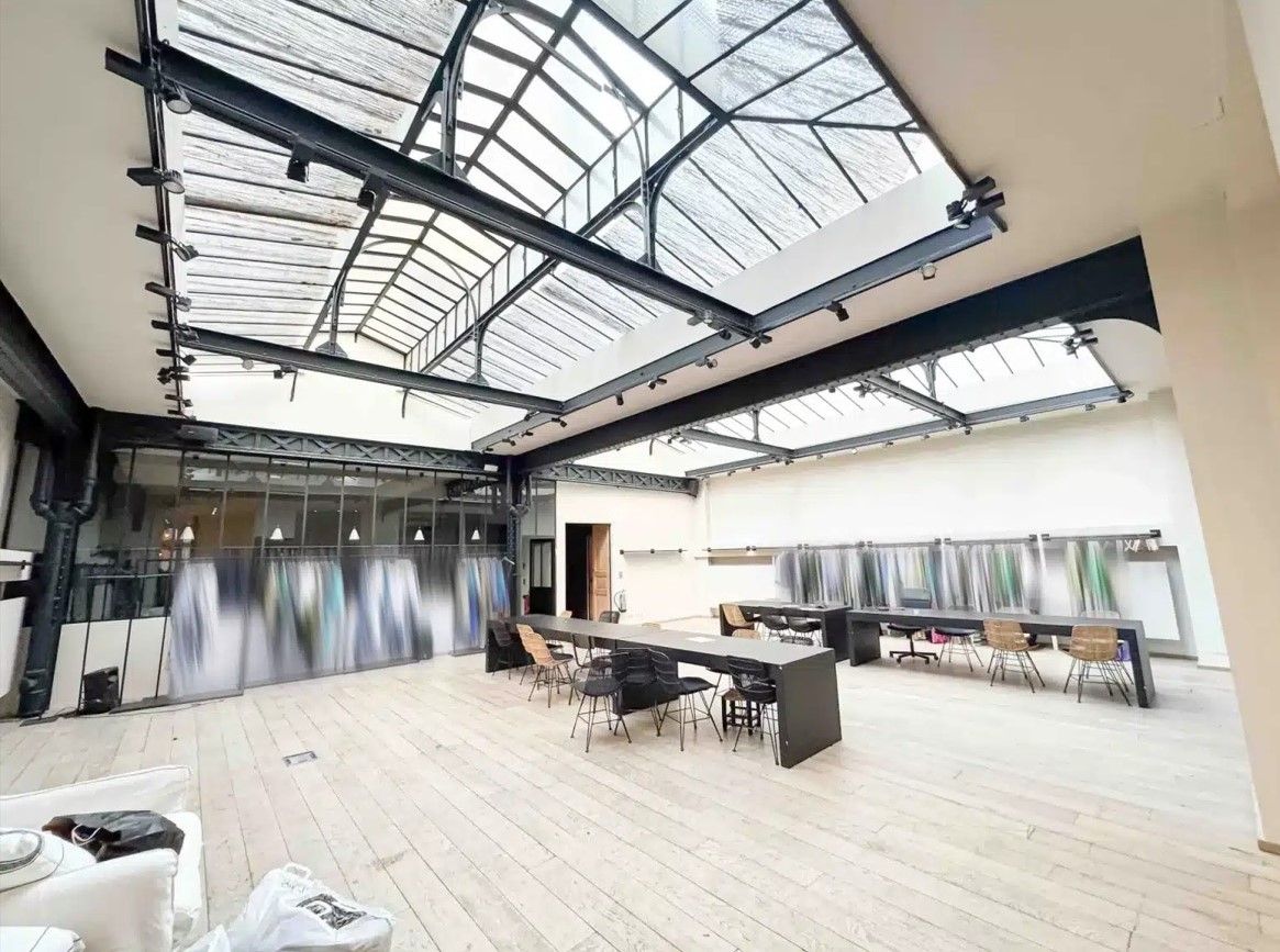 Showroom 52 - Photo 3
