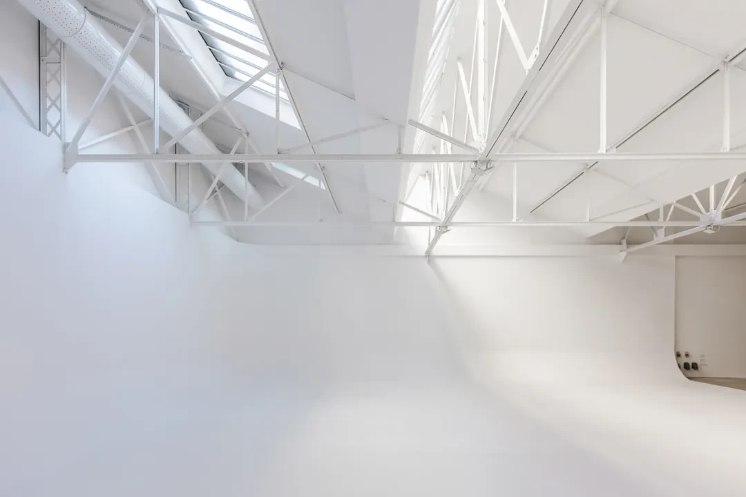 Showroom 70 - Photo 6
