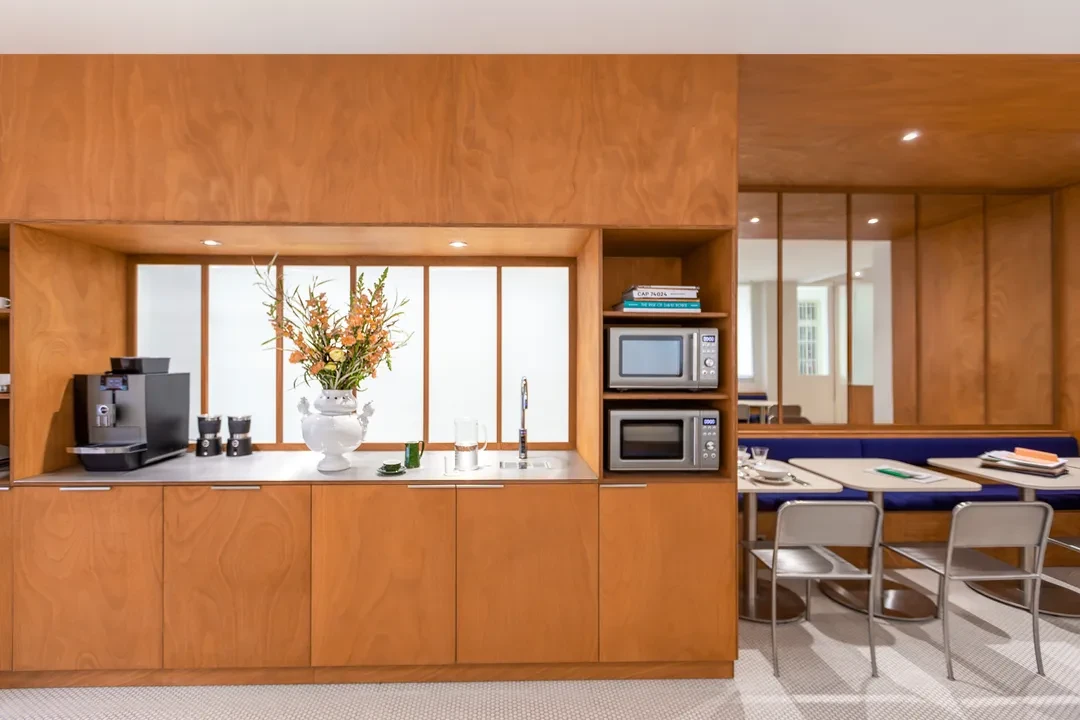 Showroom 70 - Photo 7