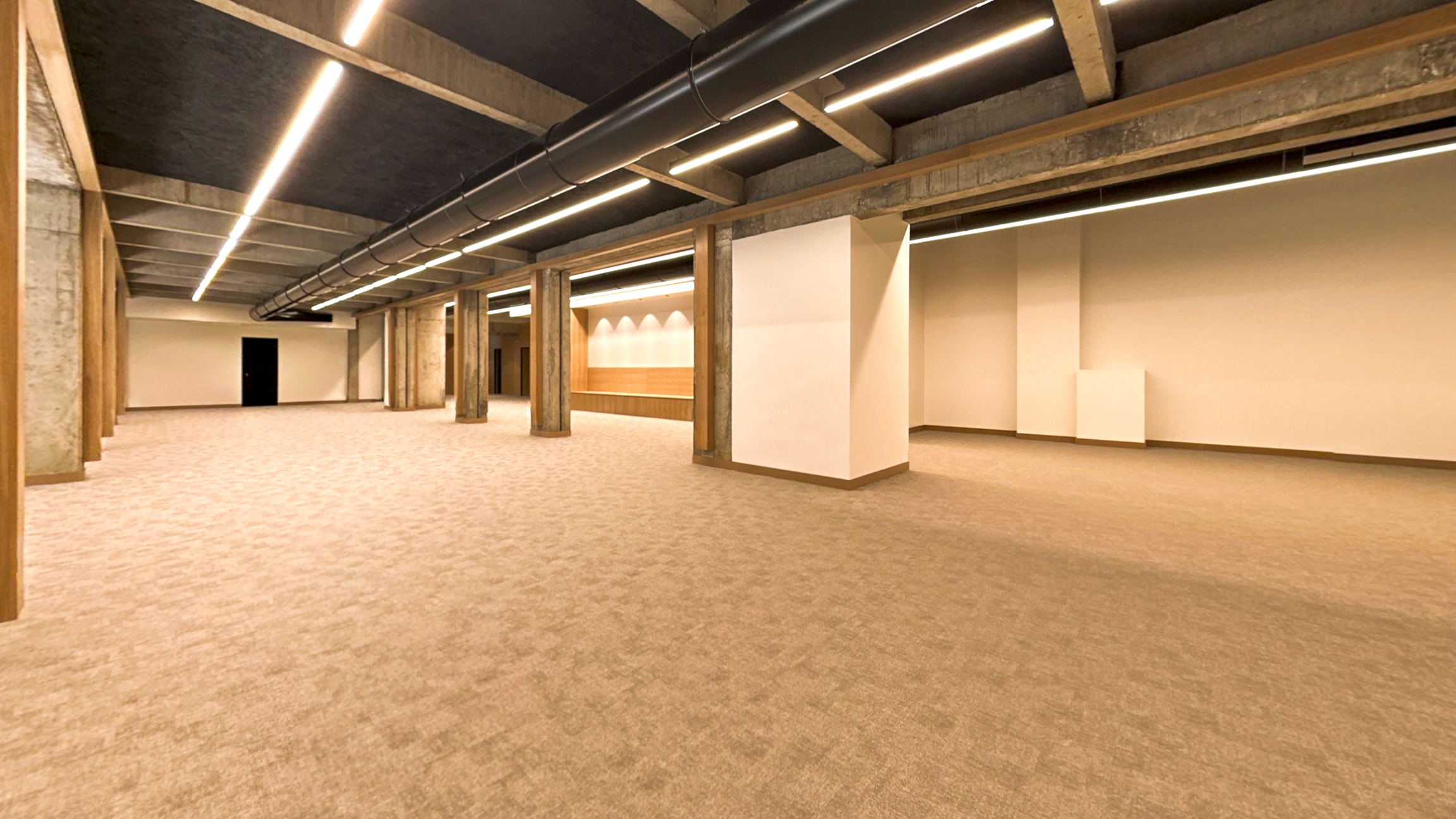Showroom 700 - Photo 3