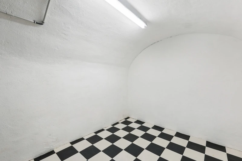 Showroom 84 - Photo 5