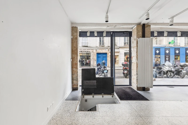 Showroom 84 - Photo 2