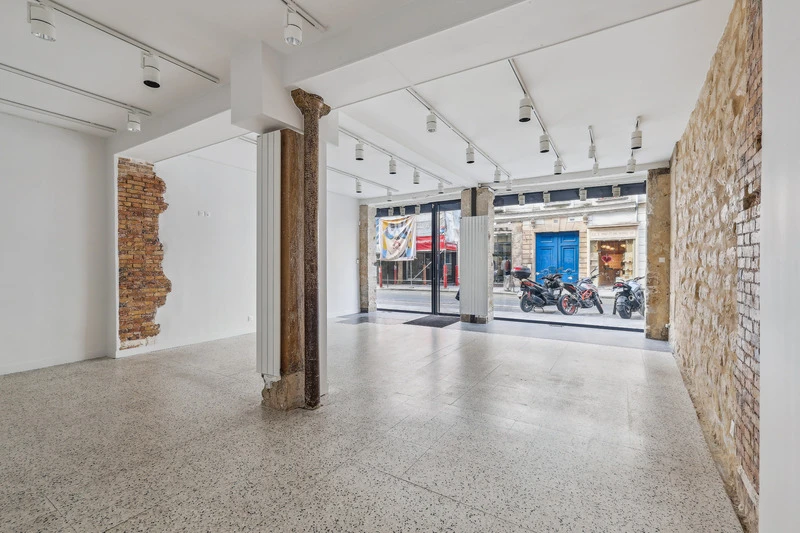 Showroom 84 - Photo 3