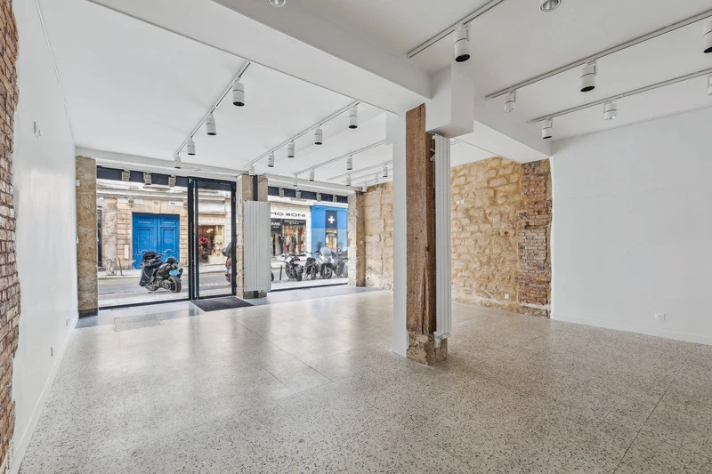 Showroom 84 - Photo 4
