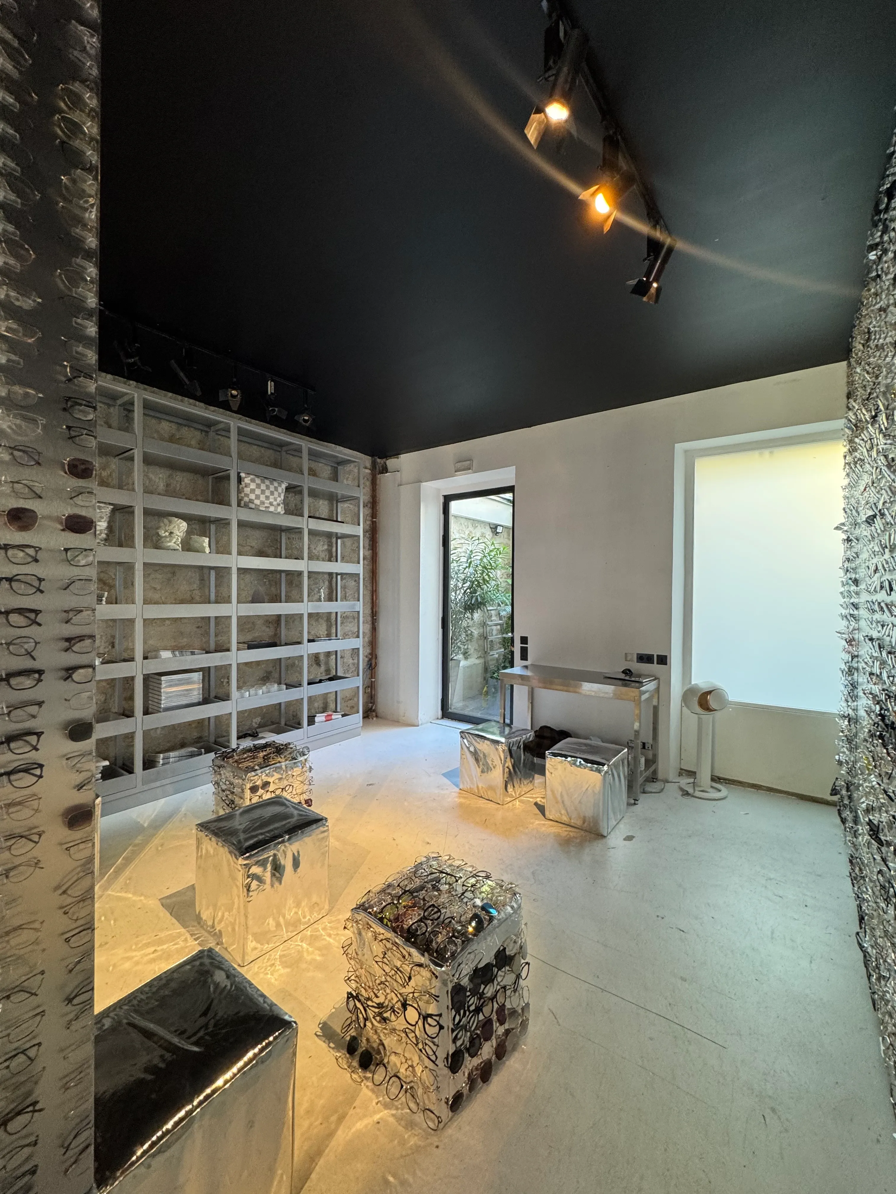 Showroom Harry - Photo 3