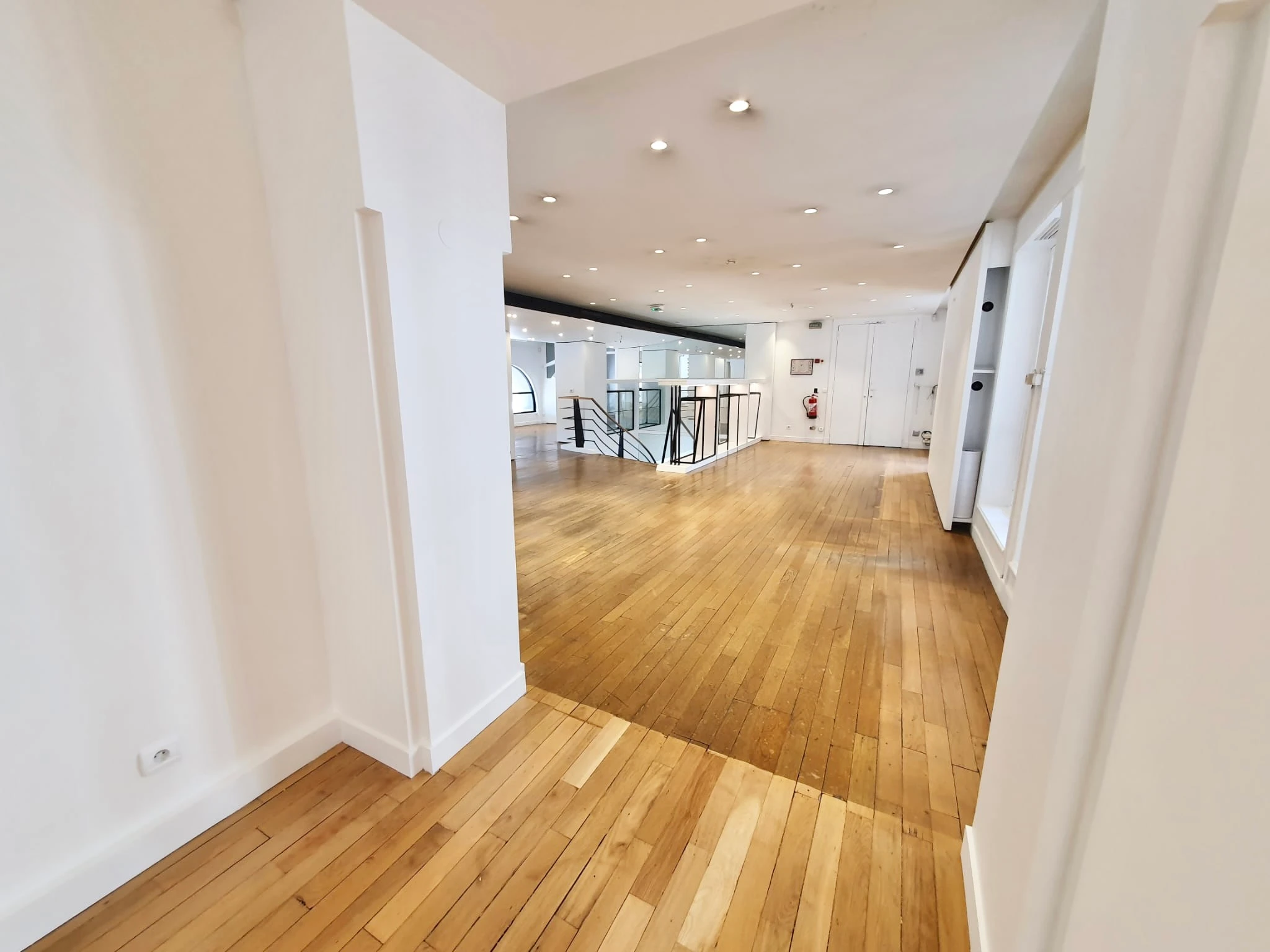 Showroom Le Second Prestige - Photo 3