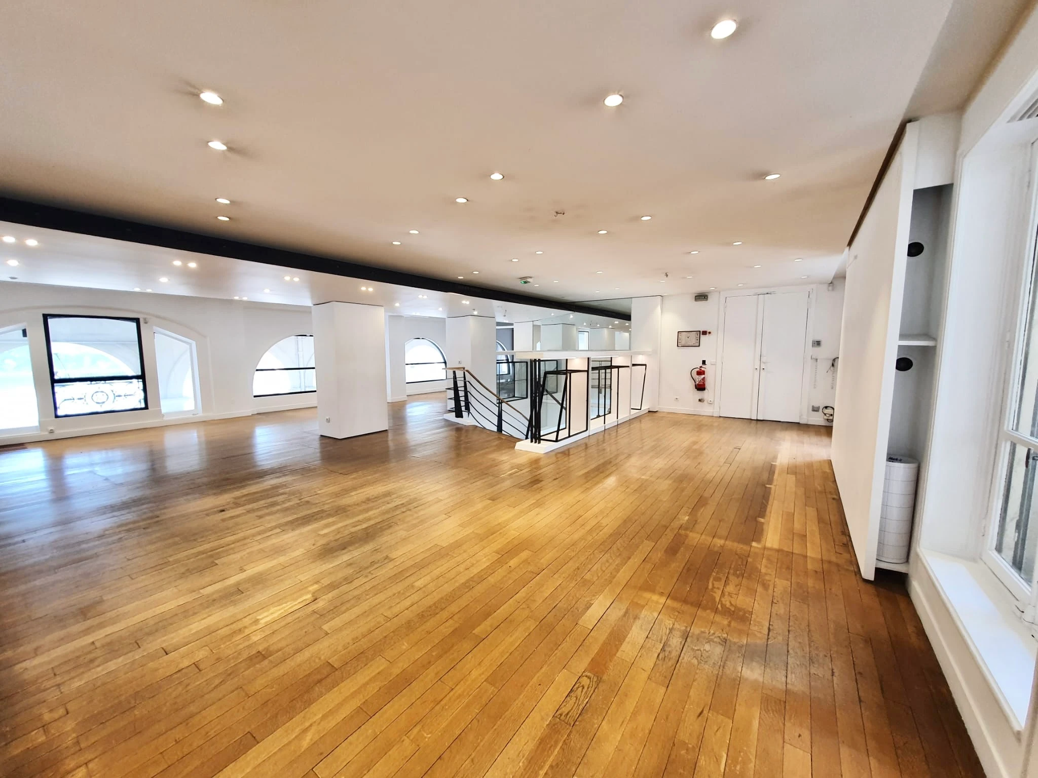 Showroom Le Second Prestige - Photo 2