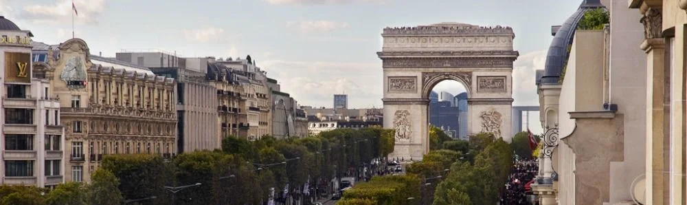 When a Space Becomes a Reflection of a Fashion Brand’s DNA: The Parisian Golden Triangle